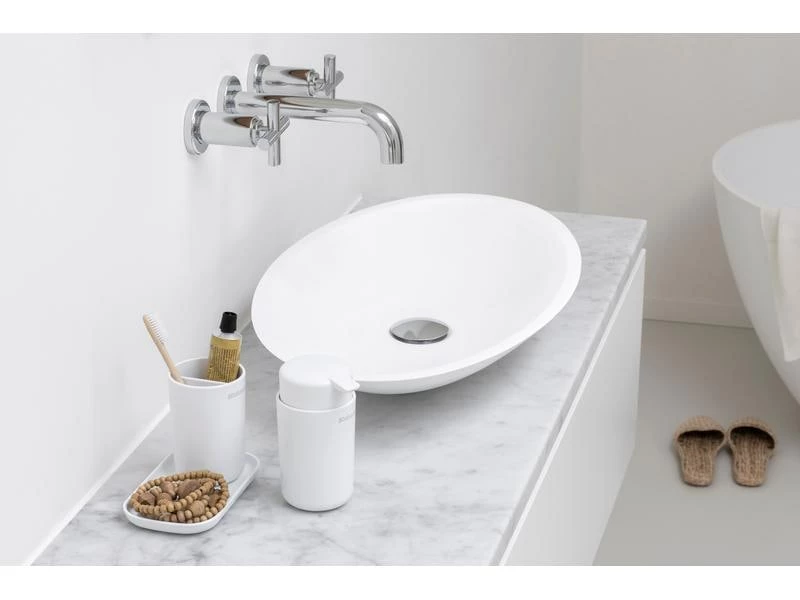Brabantia Seifenspender-Set mit Zahnputzbecher und Schale Weiss 8 Brabantia Seifenspender-Set mit Zahnputzbecher und Schale Weiss – Bild 8