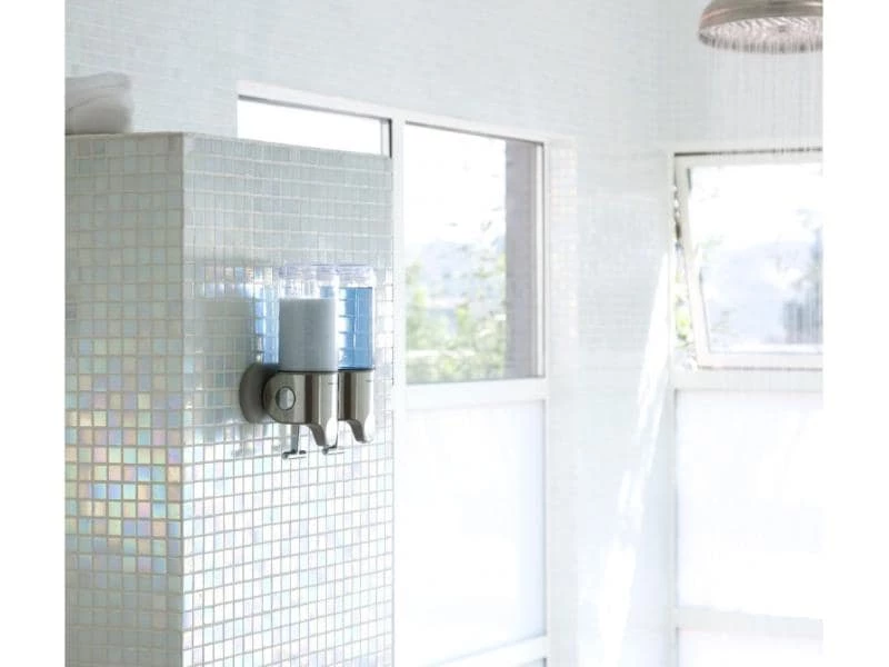 Simplehuman Doppelspender 444 ml, Silber/Transparent 3 Simplehuman Doppelspender 444 ml, Silber/Transparent – Bild 3